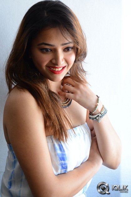 Shweta-Basu-Prasad-at-Intelligent-Idiots-Movie-Press-Meet